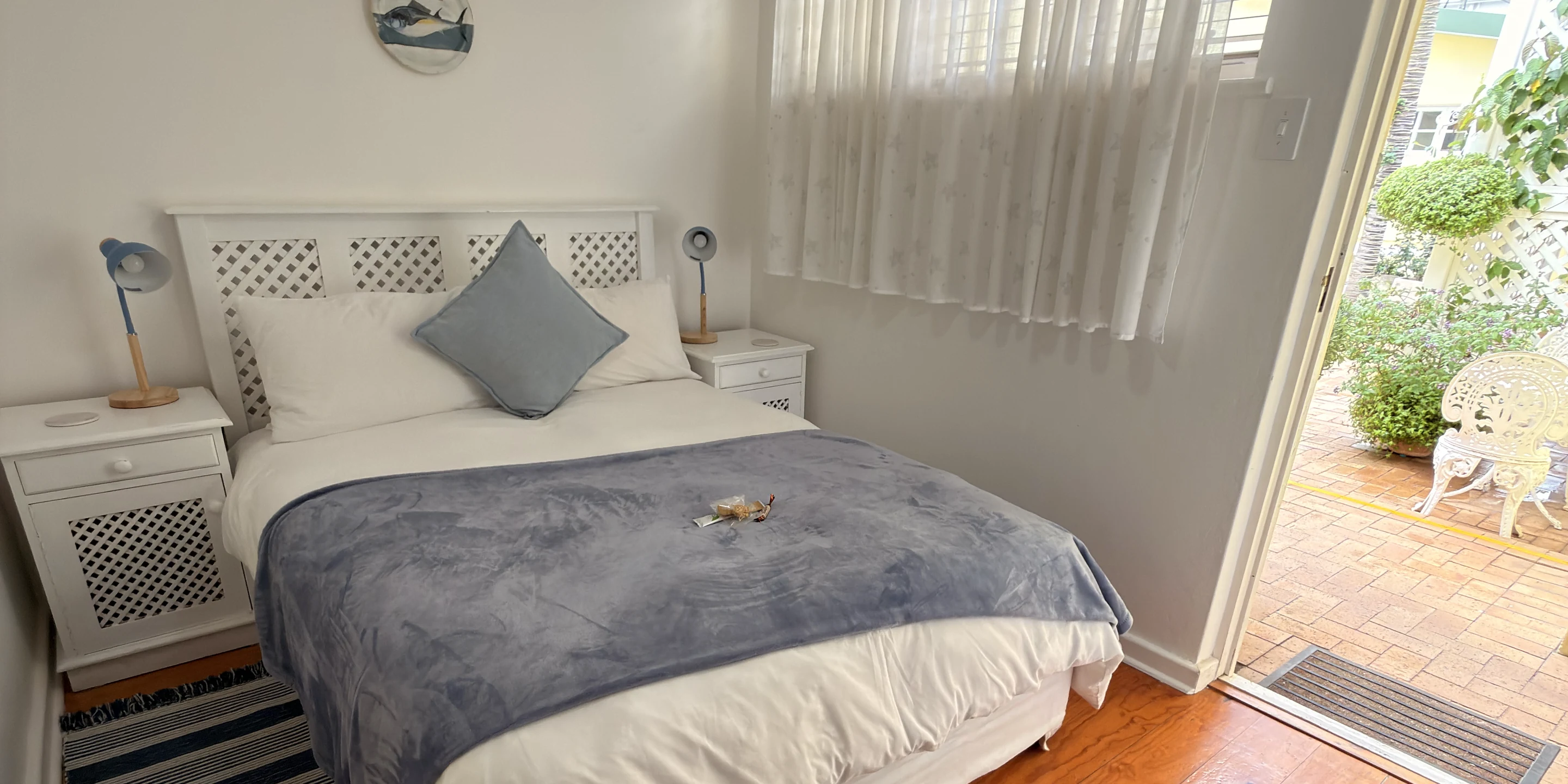 Compact room