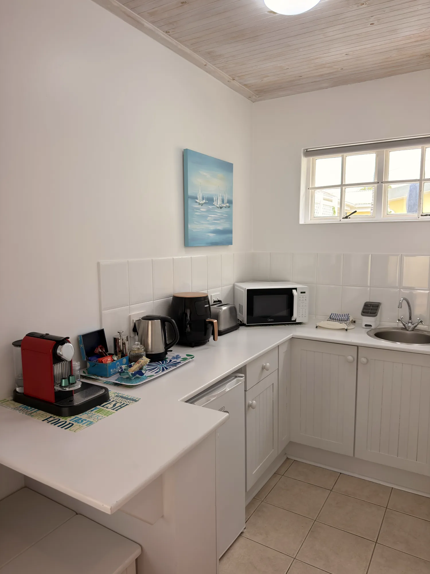 Self-catering room with kitchenette &mdash; photo 4