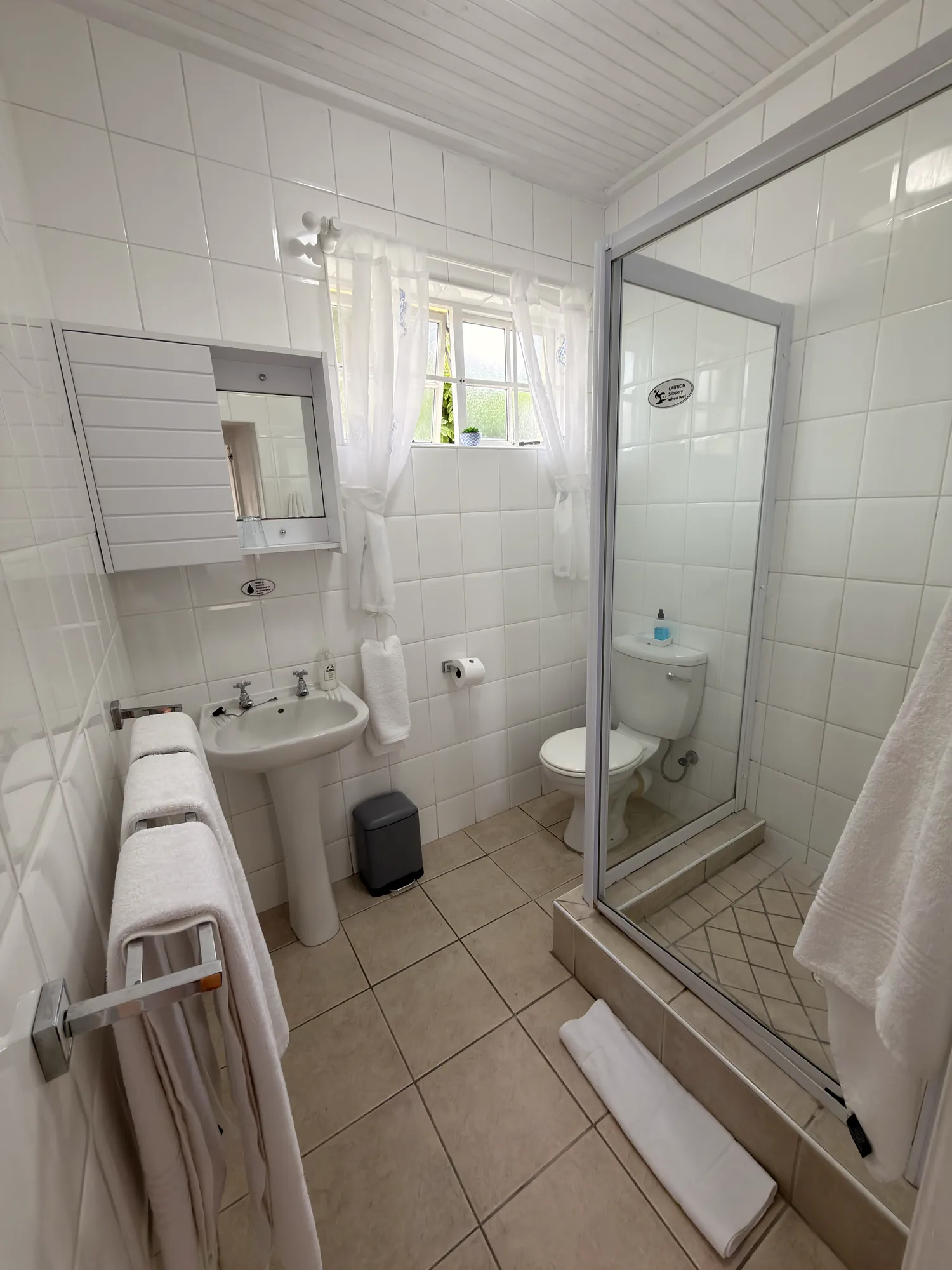 Self-catering room with kitchenette &mdash; photo 5