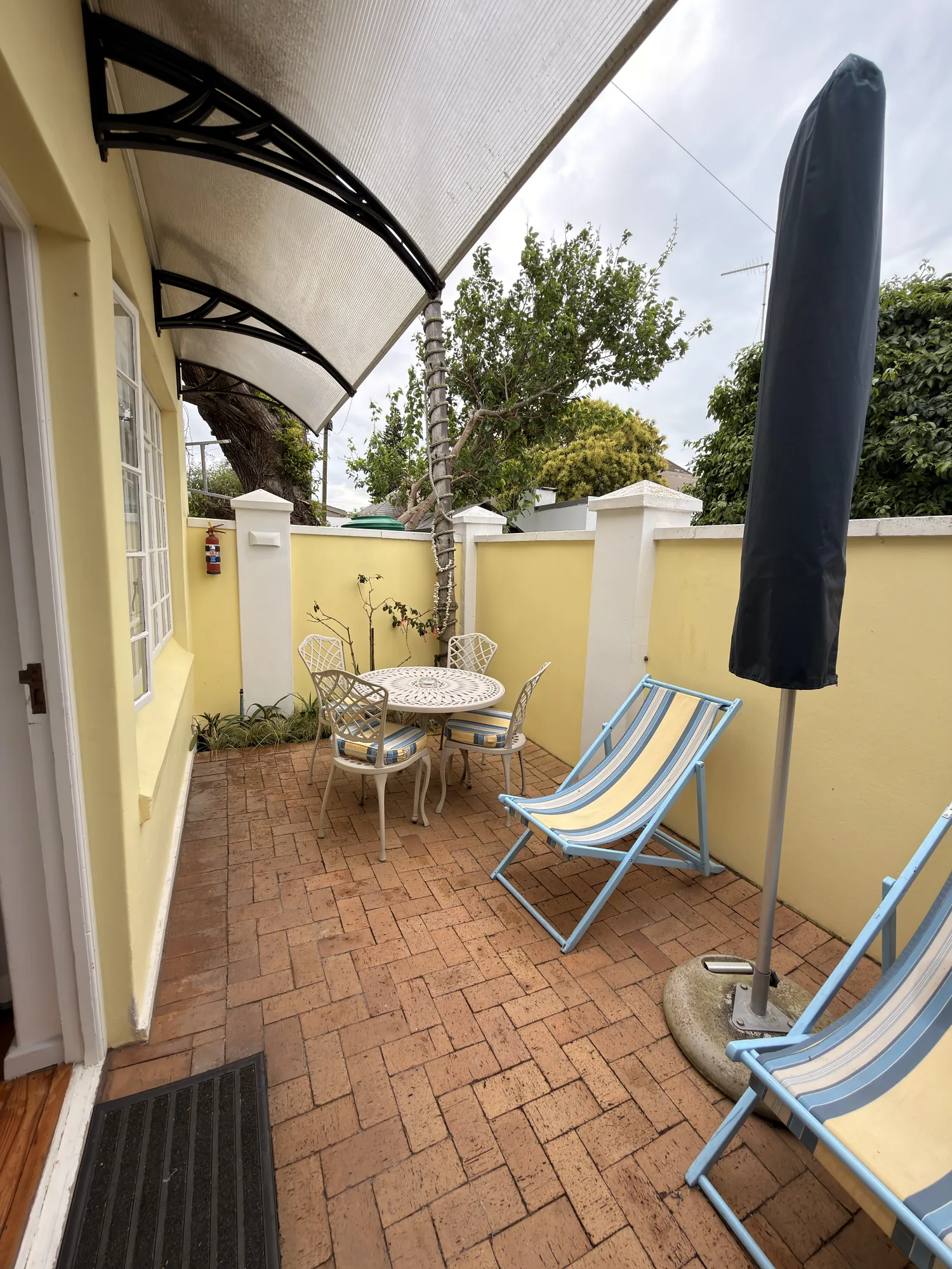 Self-catering room with kitchenette &mdash; photo 7